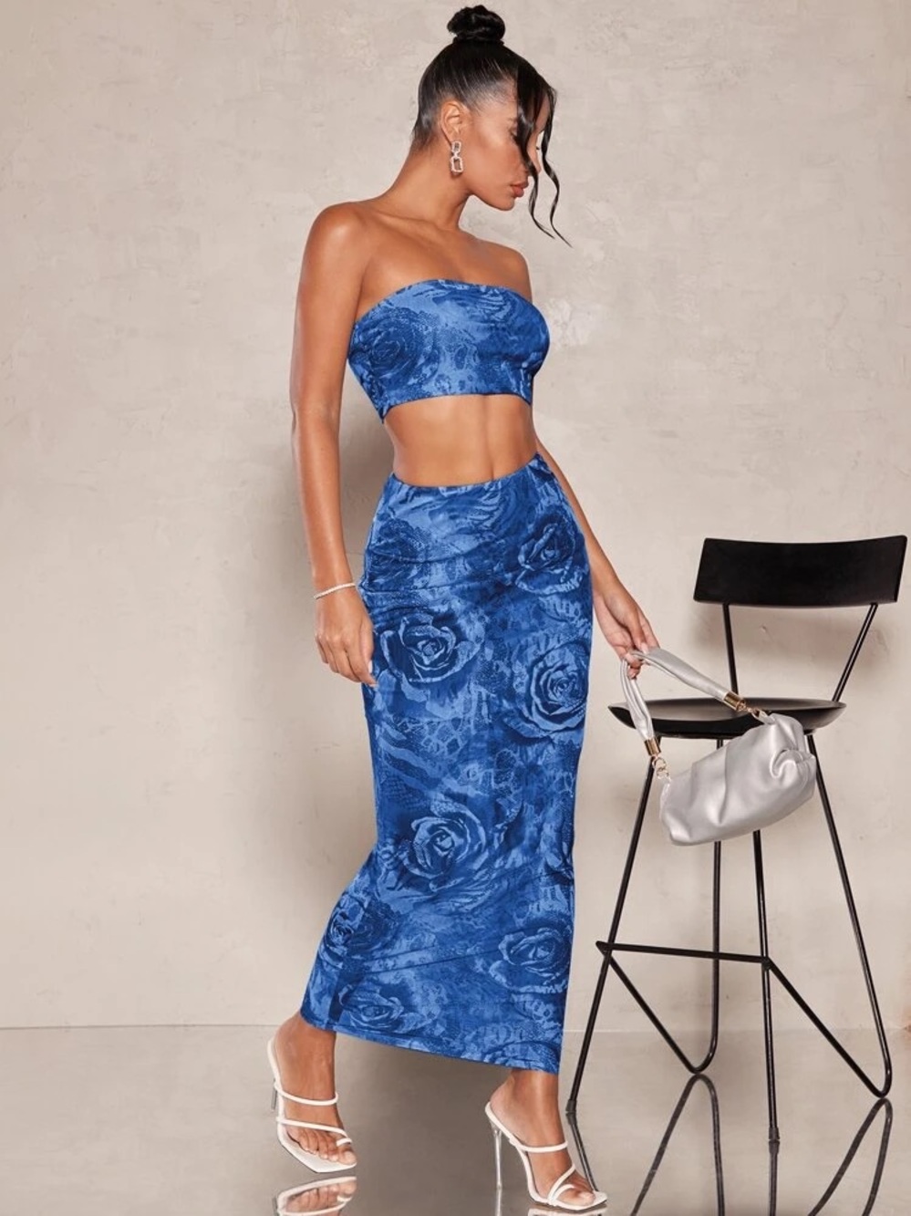 SHEIN Blue Floral Maxi Skirt - High-Waist Tubular Silhouette - Picture 3 of 5